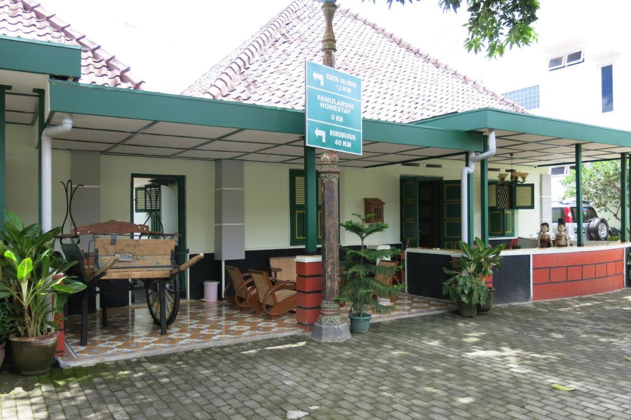 Pamularsih Homestay *